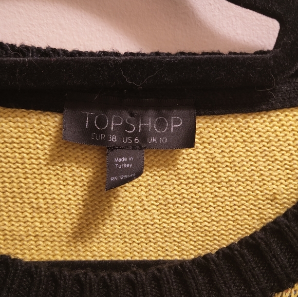 Topshop "tropical parrot" cropped sweater - Picture 3 of 5